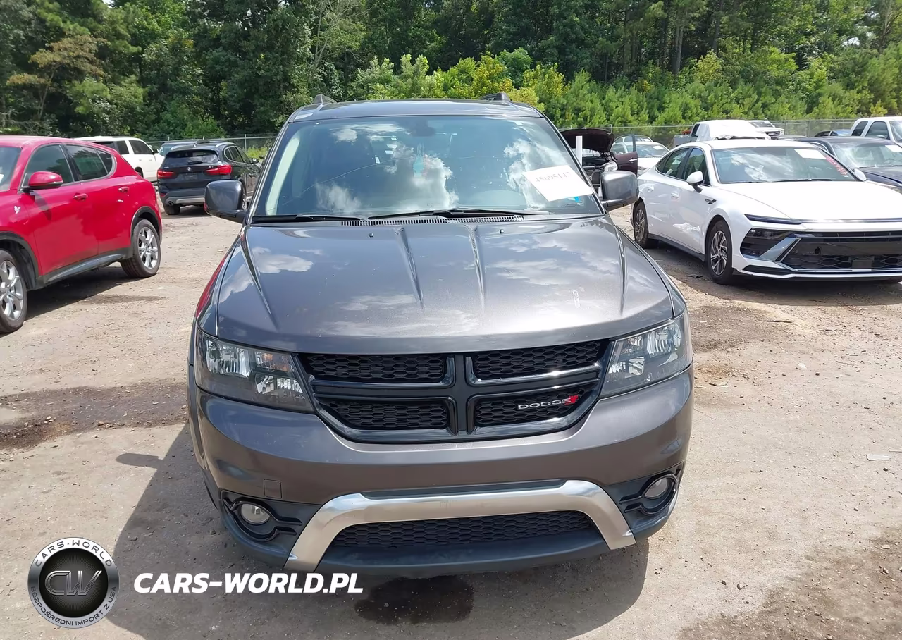 2020 Dodge Journey Crossroad VIN:3C4PDCGB0LT193575 - 12