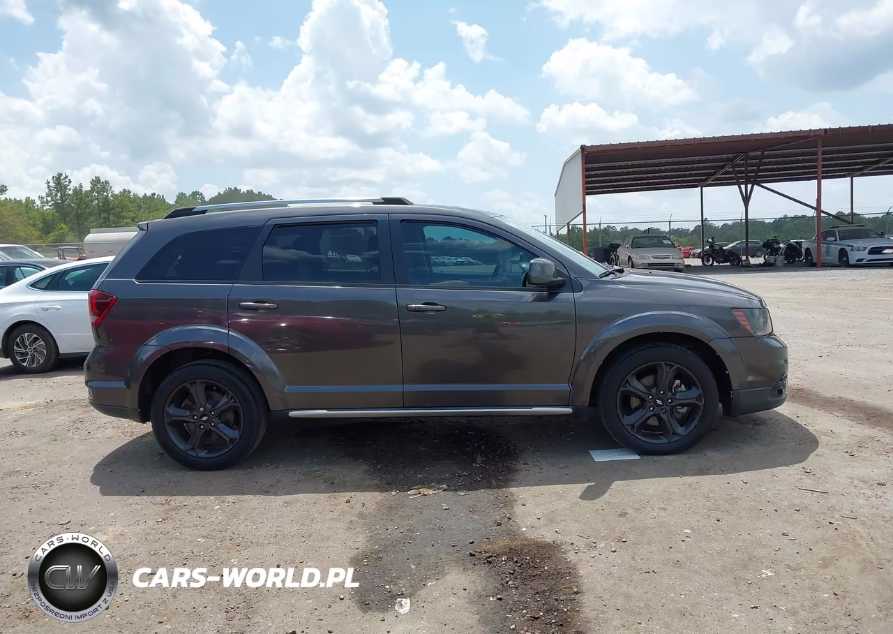 2020 Dodge Journey Crossroad VIN:3C4PDCGB0LT193575 - 13