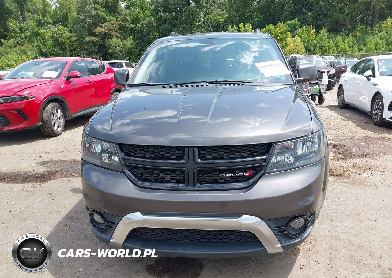 2020 Dodge Journey Crossroad VIN:3C4PDCGB0LT193575 - 6