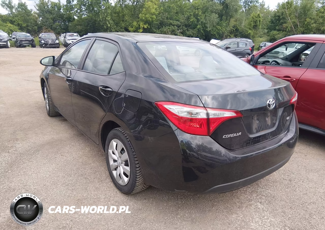 2015 Toyota Corolla Le VIN:2T1BURHE1FC419684 - 3