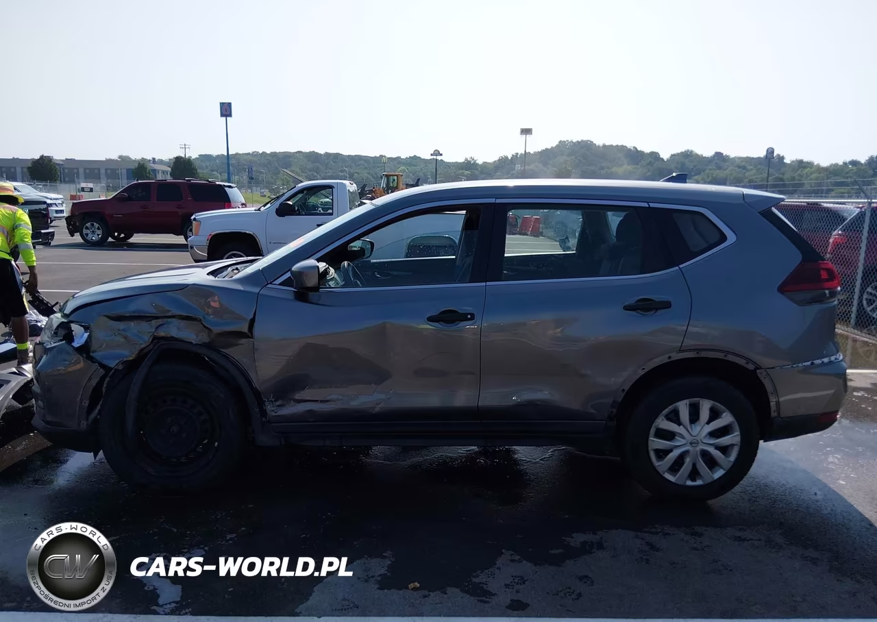 2018 Nissan Rogue S VIN:KNMAT2MT9JP548292 - 14