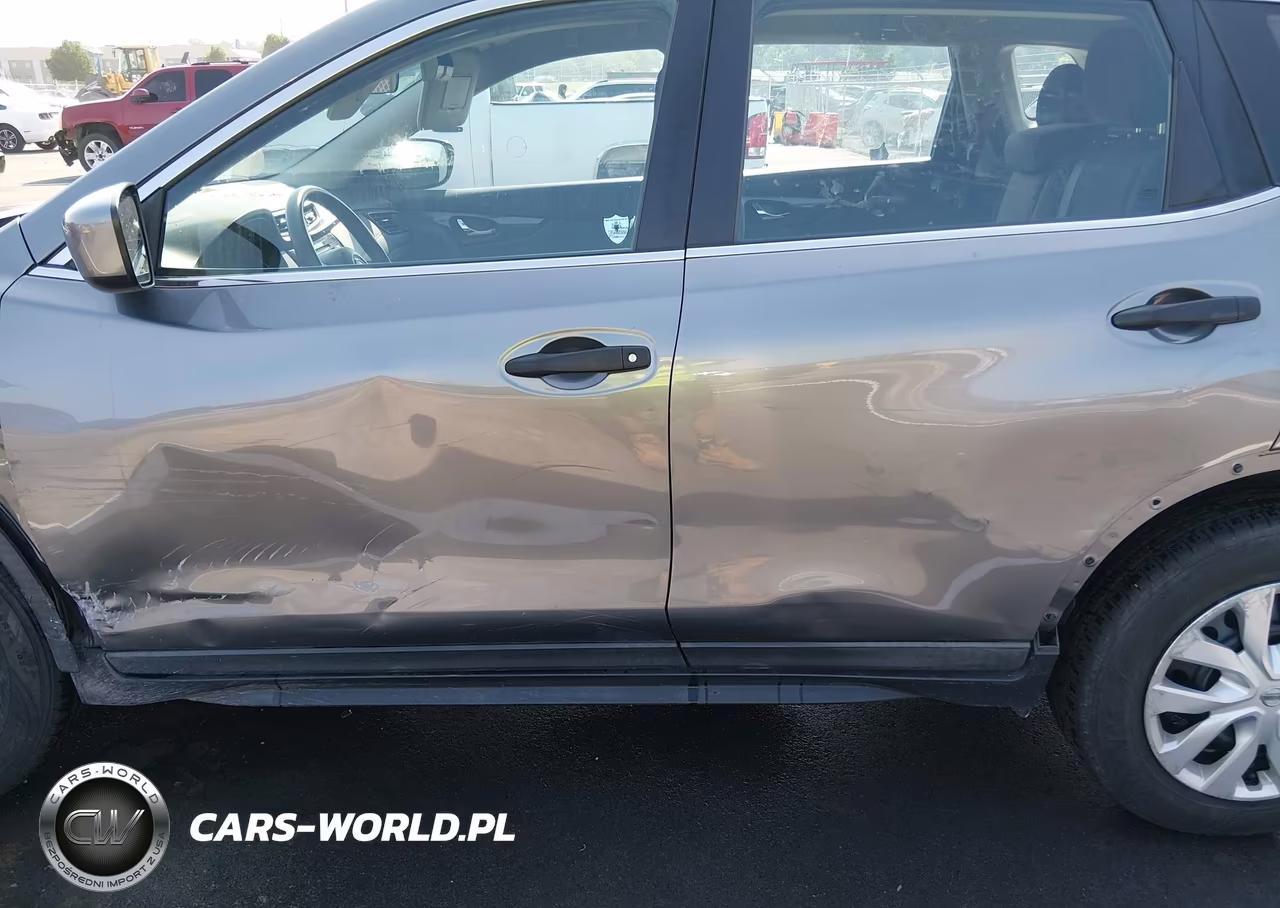 2018 Nissan Rogue S VIN:KNMAT2MT9JP548292 - 17