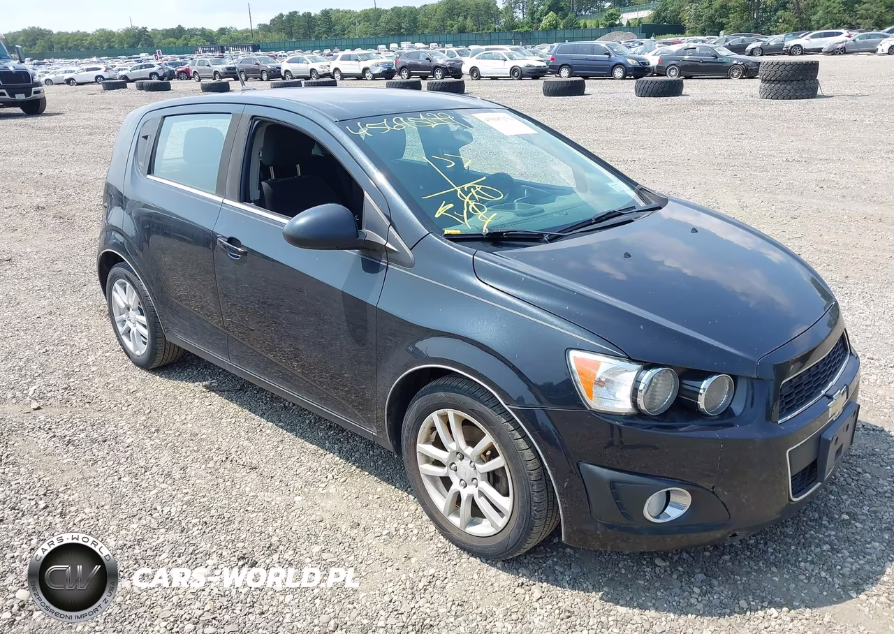 2014 Chevrolet Sonic Lt Auto – zdjęcie 1 z 12