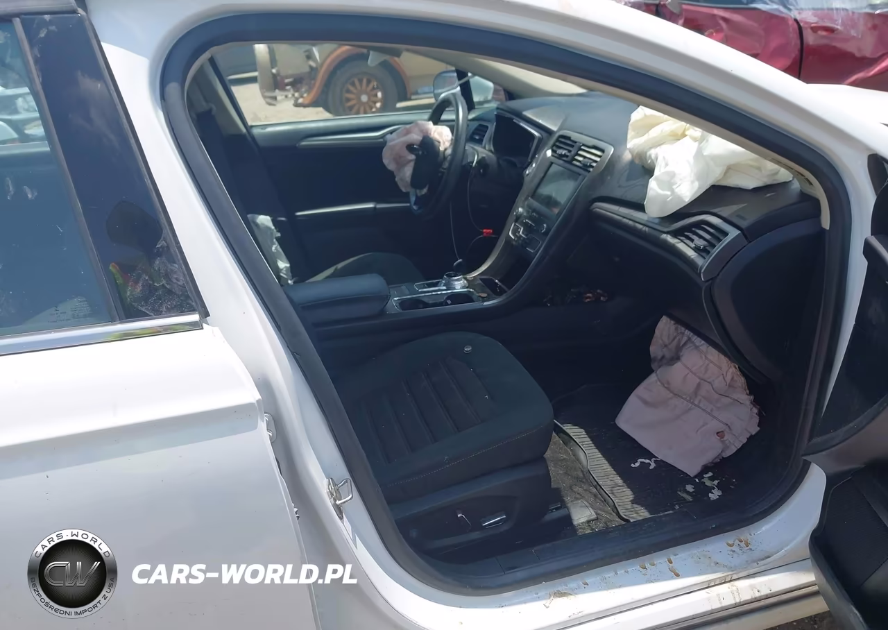 2019 Ford Fusion Se VIN:3FA6P0HDXKR278359 - 5