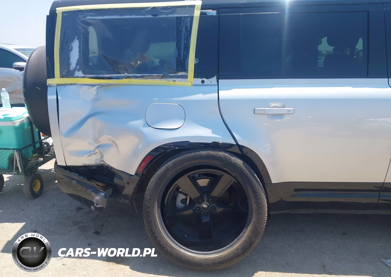 2024 Land Rover Defender 130 P400 X-Dynamic Se VIN:SALE2FEU0R2335977 - 6