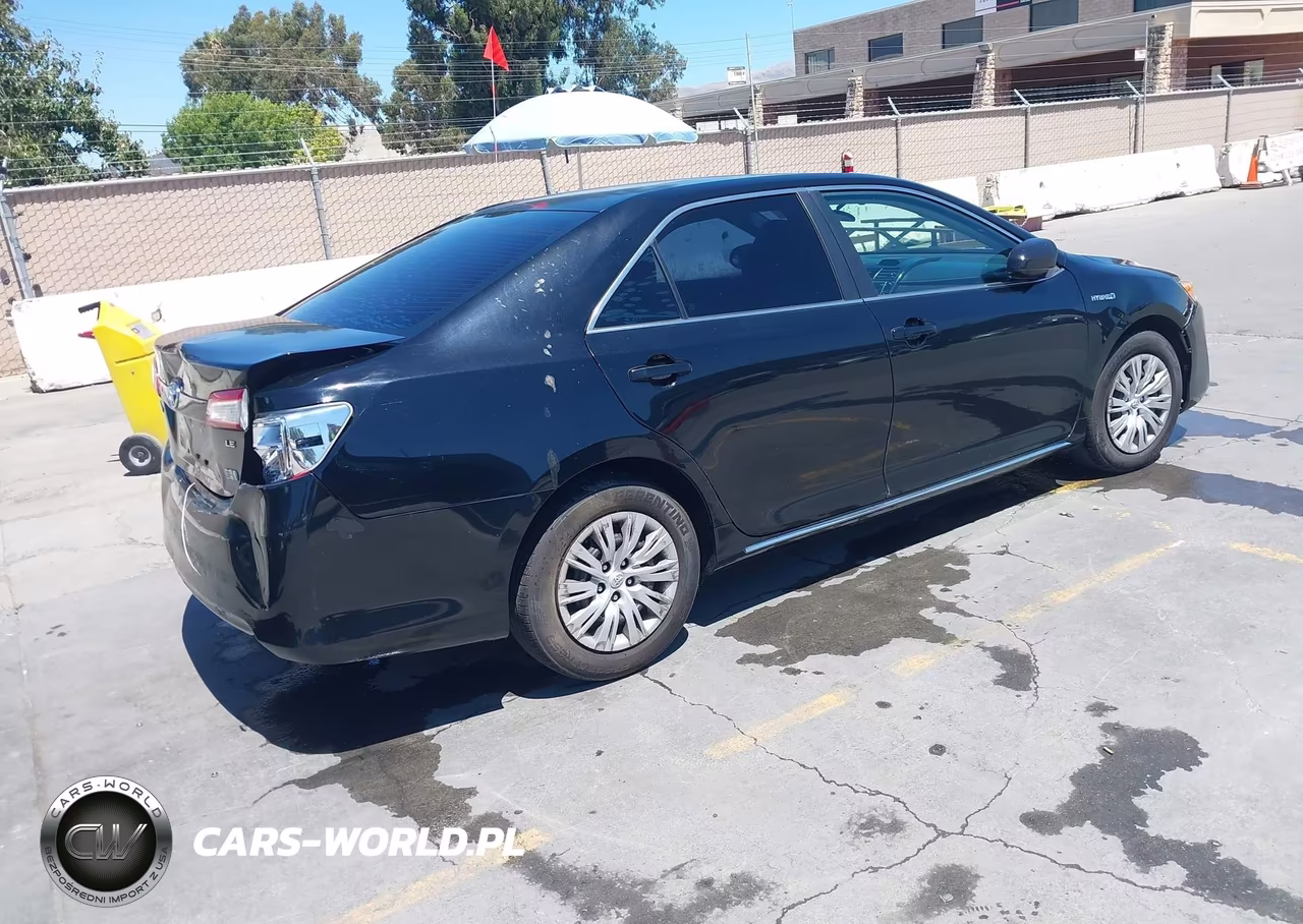 2014 Toyota Camry Hybrid Le VIN:4T1BD1FK4EU098375 - 4
