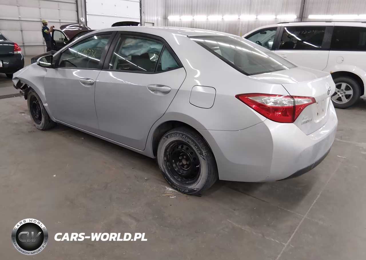 2015 Toyota Corolla L VIN:5YFBURHE7FP221479 - 3