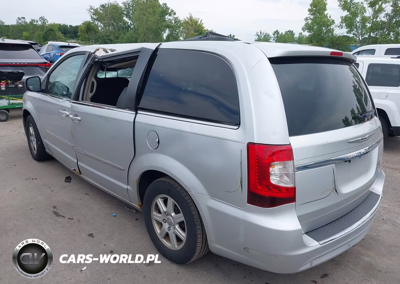2012 Chrysler Town & Country Touring VIN:2C4RC1BG3CR174735 - 3