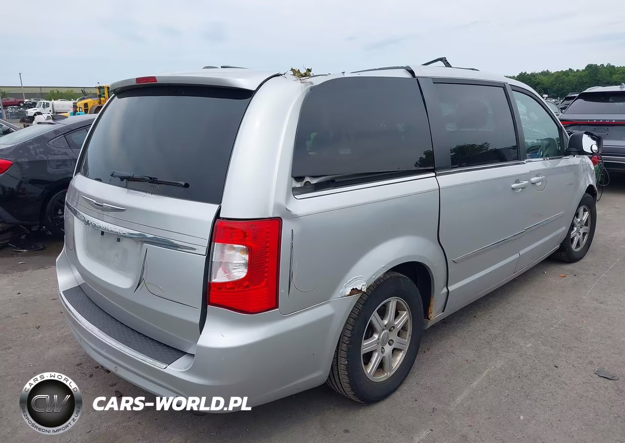 2012 Chrysler Town & Country Touring VIN:2C4RC1BG3CR174735 - 4