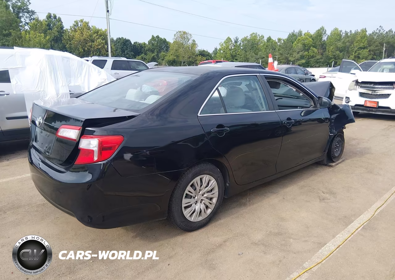2014 Toyota Camry L VIN:4T1BF1FK3EU803080 - 4
