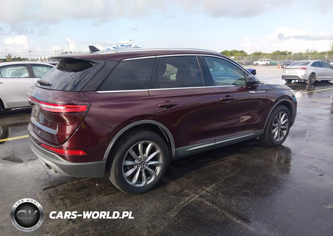 2020 Lincoln Corsair Standard VIN:5LMCJ1C9XLUL07594 - 4