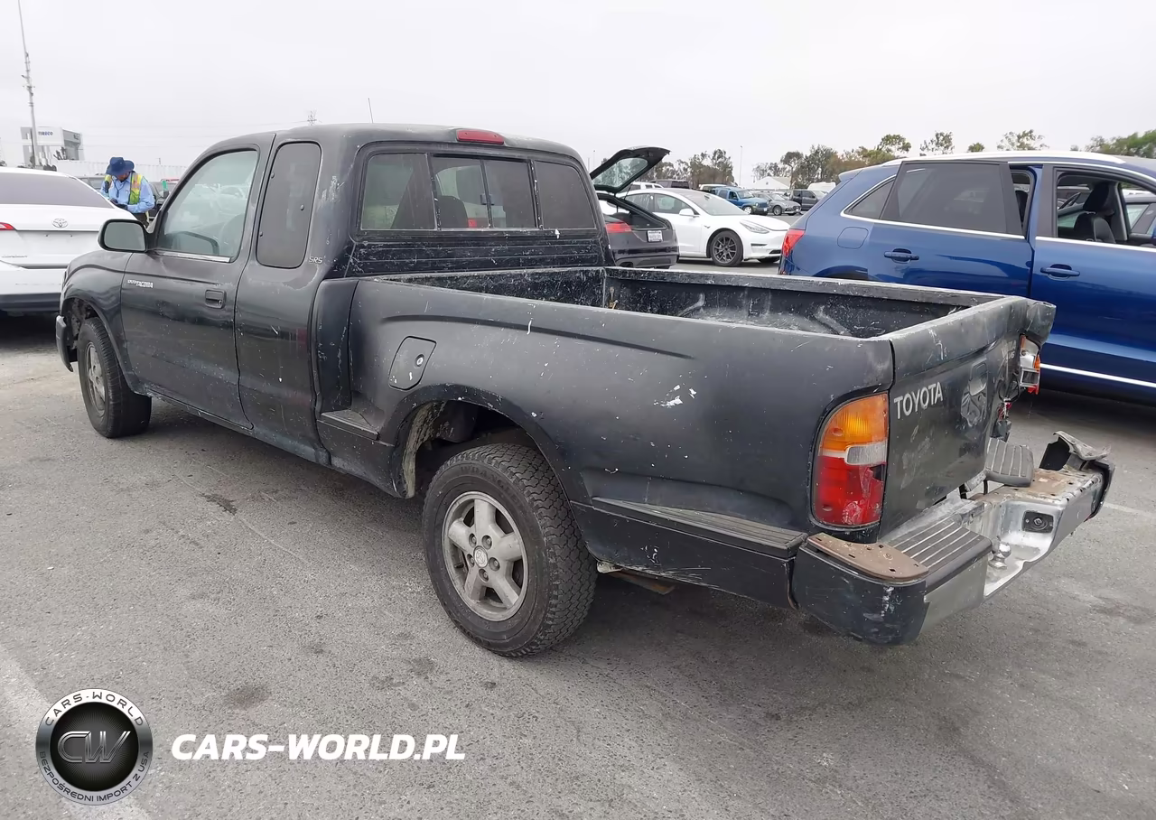 2000 Toyota Tacoma Base V6 VIN:4TAVN52N7YZ656423 - 3
