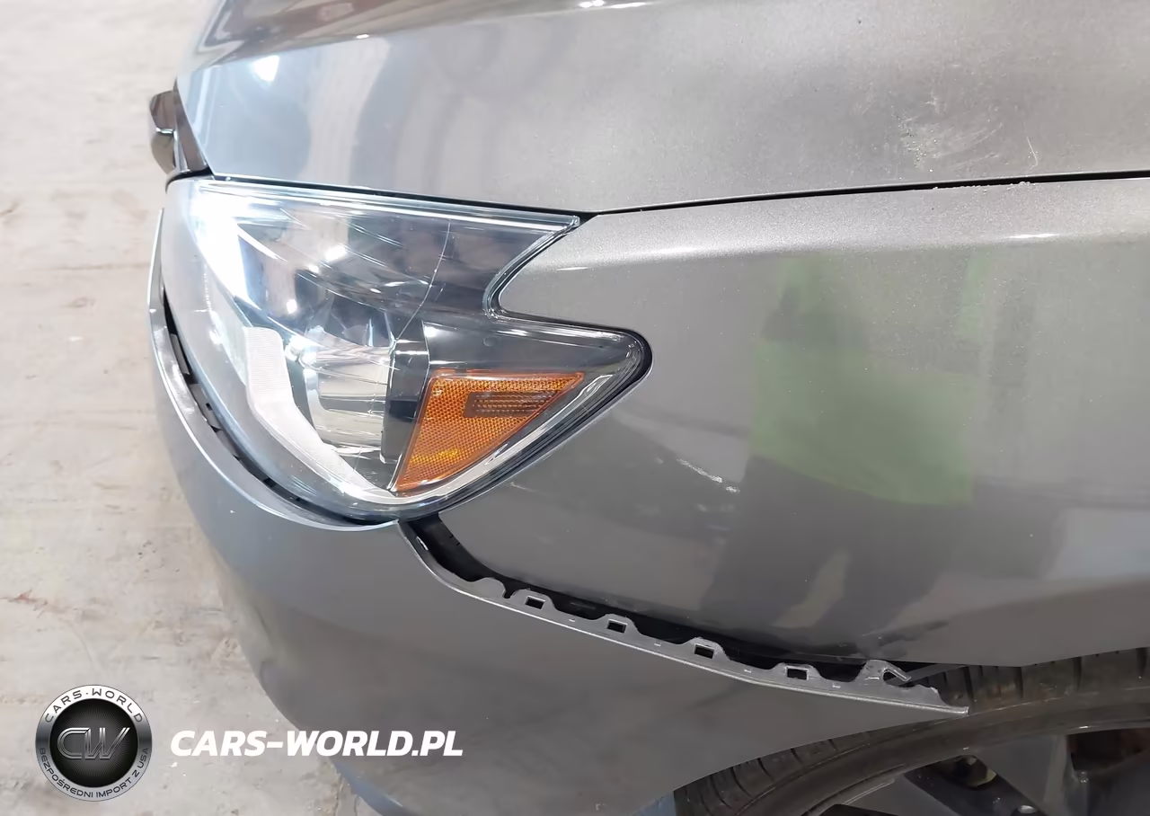 2018 Nissan Sentra Sr VIN:3N1AB7AP3JY263290 - 13