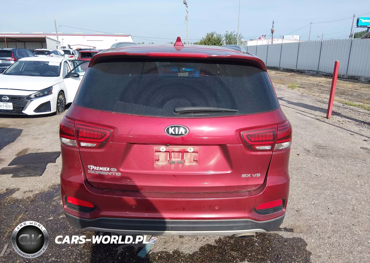 2019 Kia Sorento 3.3L Ex VIN:5XYPH4A59KG526830 - 16