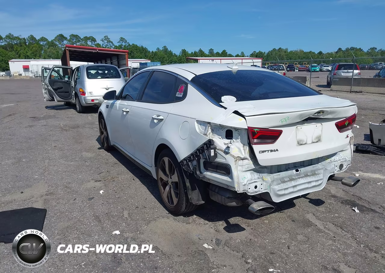 2020 Kia Optima S VIN:5XXGT4L30LG438054 - 3