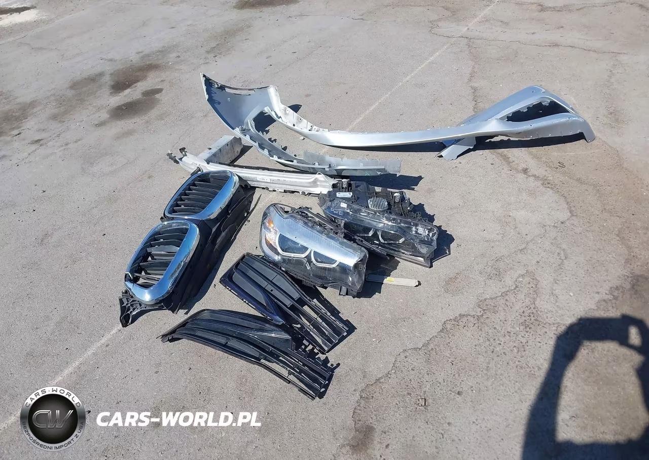 2019 BMW 530I VIN:WBAJA5C53KWW43610 - 12