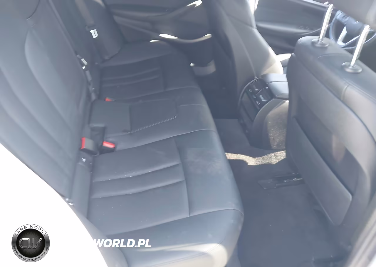 2019 BMW 530I VIN:WBAJA5C53KWW43610 - 8