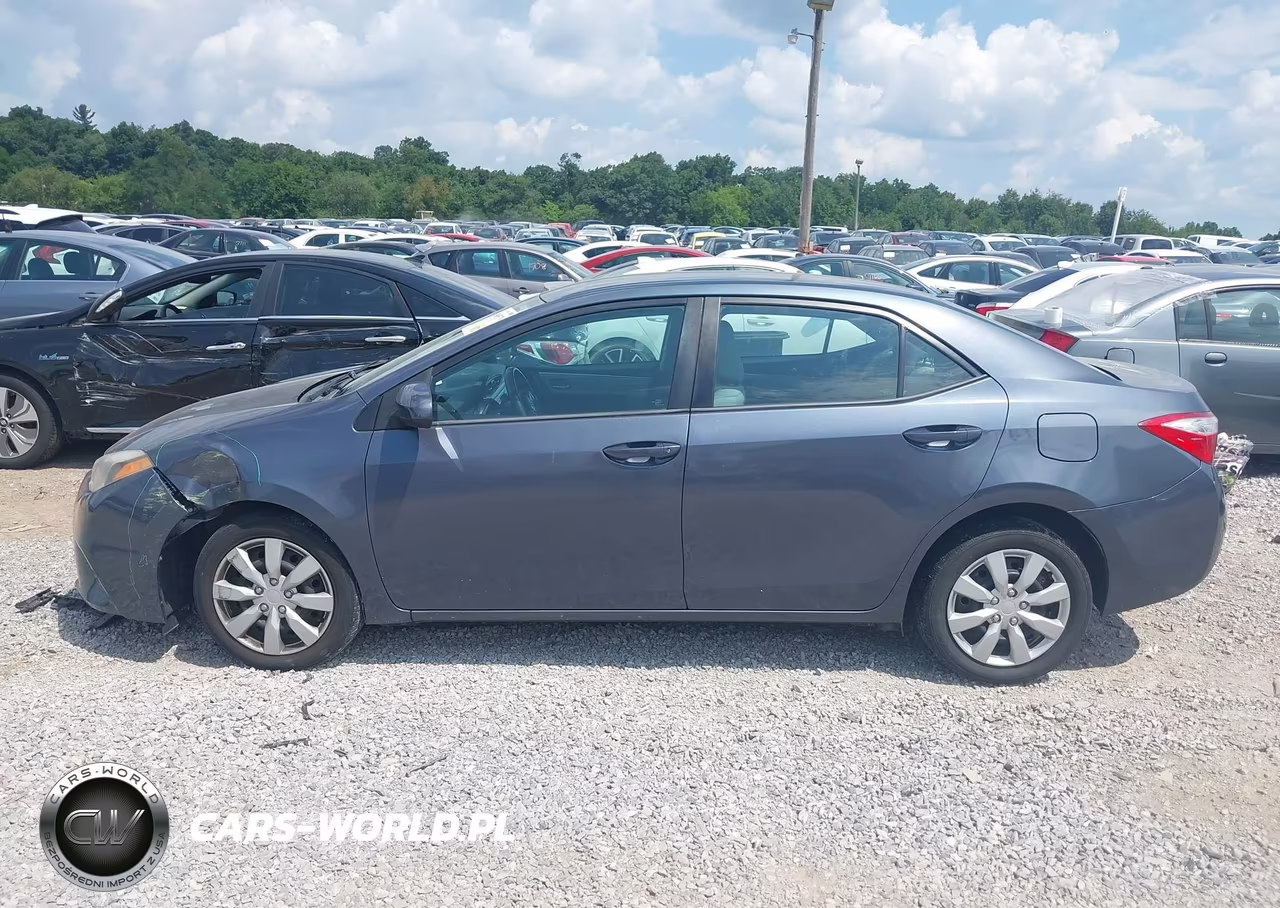 2015 Toyota Corolla Le VIN:2T1BURHE3FC434901 - 14