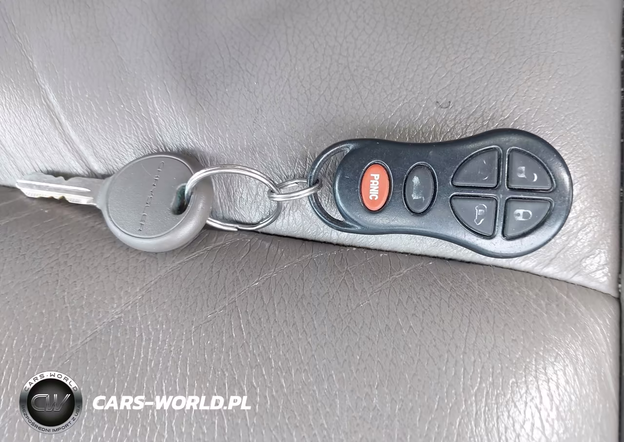2003 Chrysler Town & Country Limited VIN:2C8GP64L33R113841 - 11