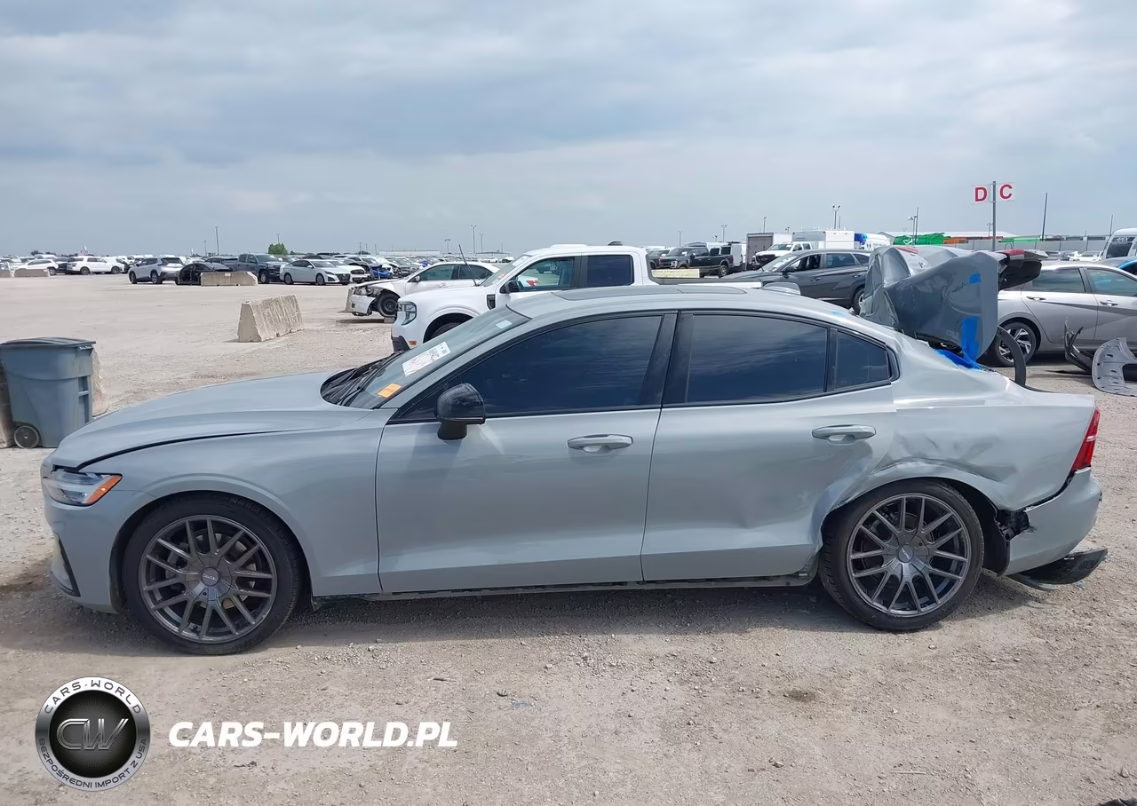 2024 Volvo S60 B5 Core Dark Theme VIN:7JRL12FK9RG317814 - 14
