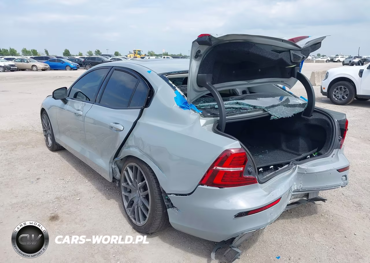 2024 Volvo S60 B5 Core Dark Theme VIN:7JRL12FK9RG317814 - 3