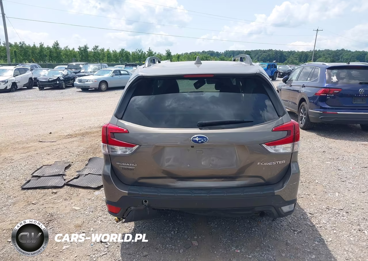 2021 Subaru Forester Premium VIN:JF2SKAJC4MH584672 - 16