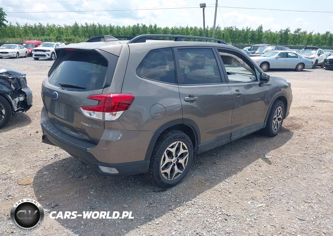 2021 Subaru Forester Premium VIN:JF2SKAJC4MH584672 - 4