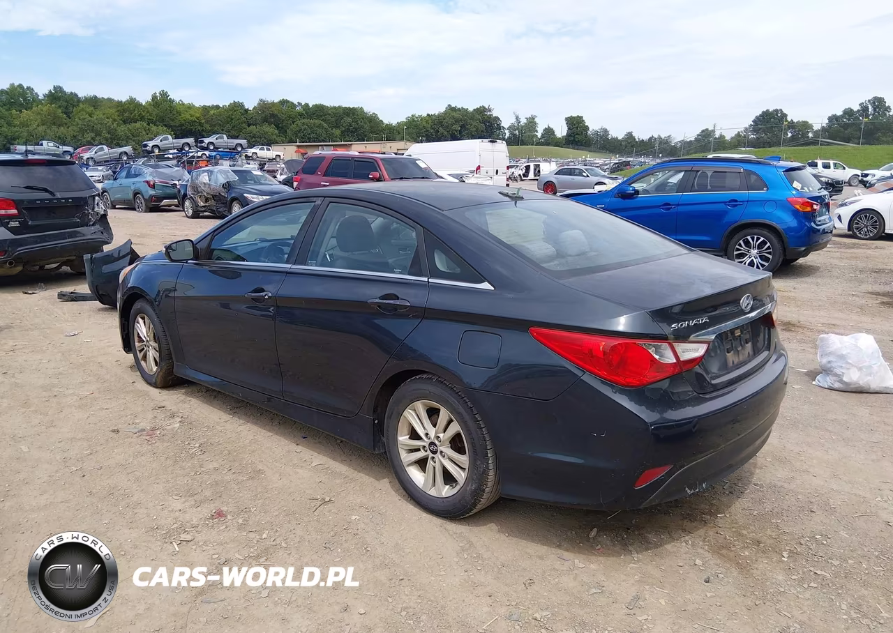 2014 Hyundai Sonata Gls VIN:5NPEB4AC9EH935768 - 3