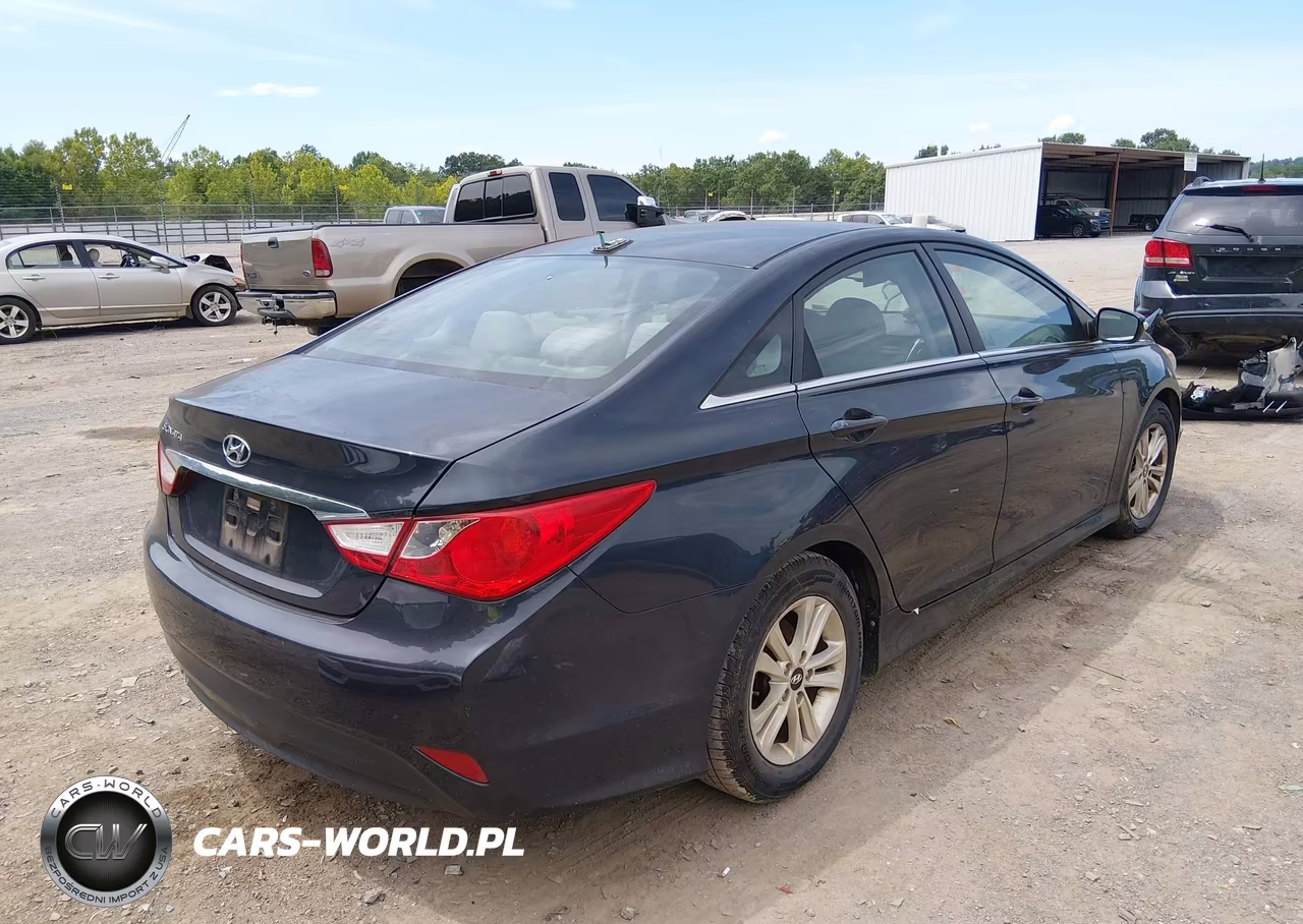2014 Hyundai Sonata Gls VIN:5NPEB4AC9EH935768 - 4