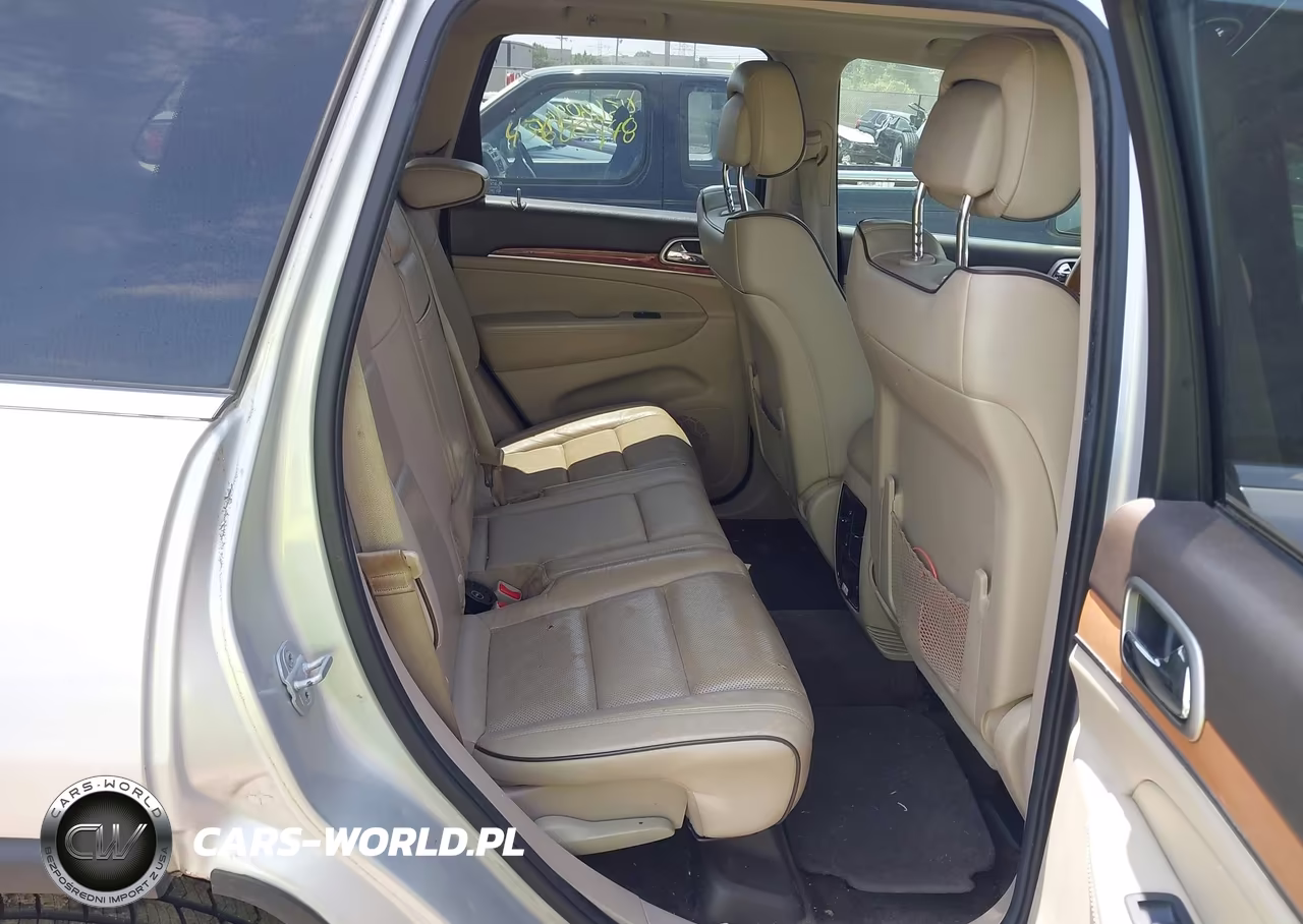 2012 Jeep Grand Cherokee Overland VIN:1C4RJECG3CC204384 - 8