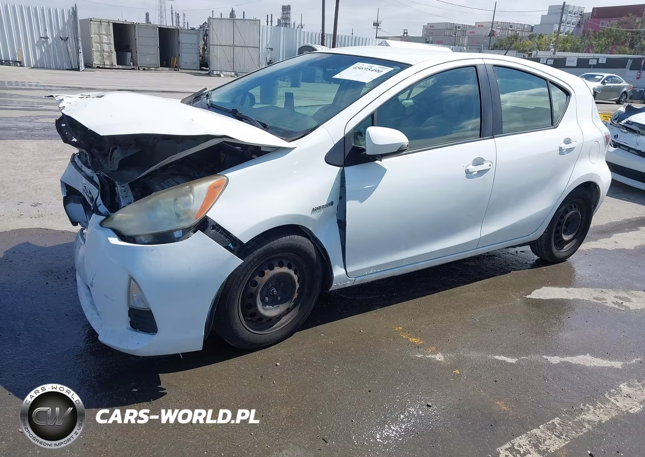 2013 Toyota Prius C One VIN:JTDKDTB36D1056028 - 2