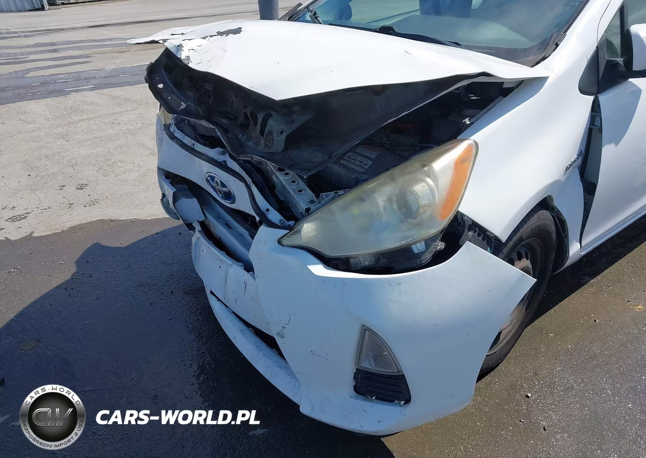 2013 Toyota Prius C One VIN:JTDKDTB36D1056028 - 20