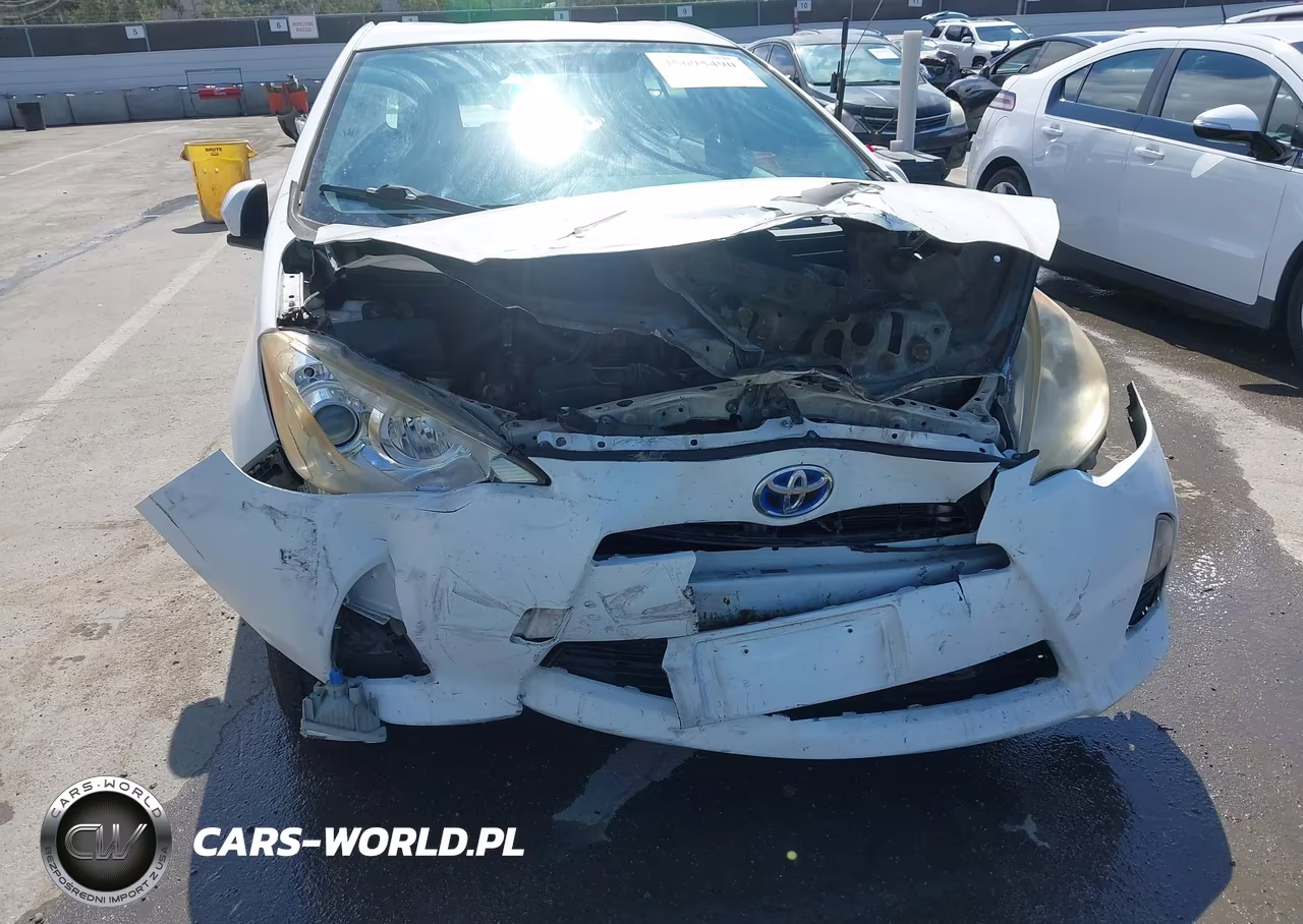 2013 Toyota Prius C One VIN:JTDKDTB36D1056028 - 6