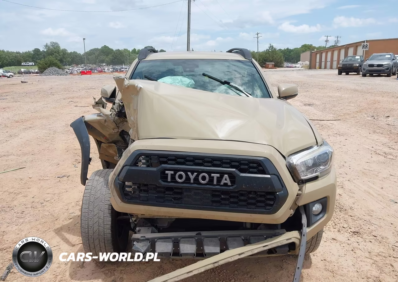 2018 Toyota Tacoma Trd Off Road VIN:5TFCZ5AN6JX129296 - 12