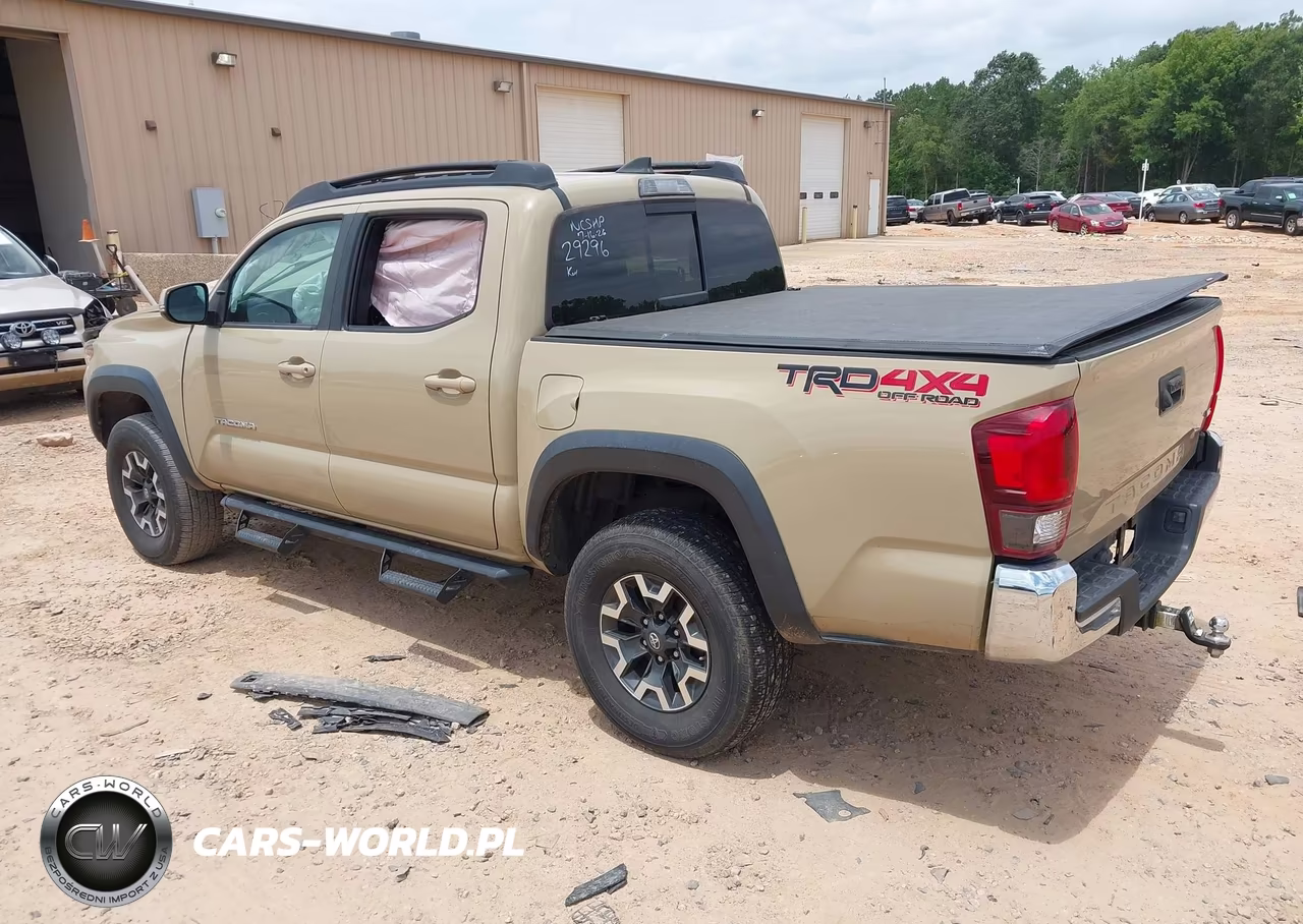 2018 Toyota Tacoma Trd Off Road VIN:5TFCZ5AN6JX129296 - 3