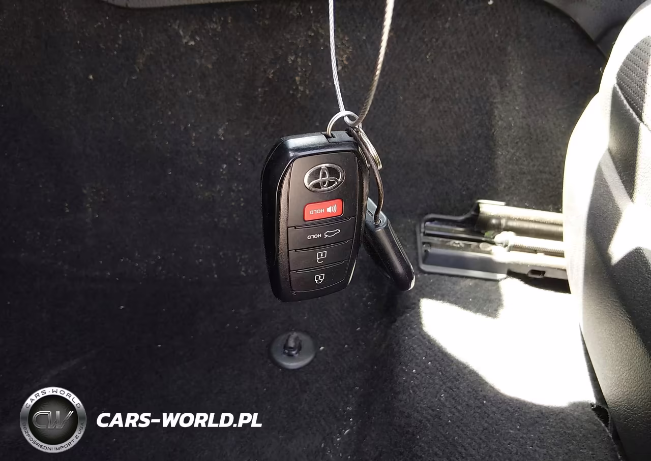 2026 Toyota Camry Xle VIN:4T1DAACK0TU723177 - 11
