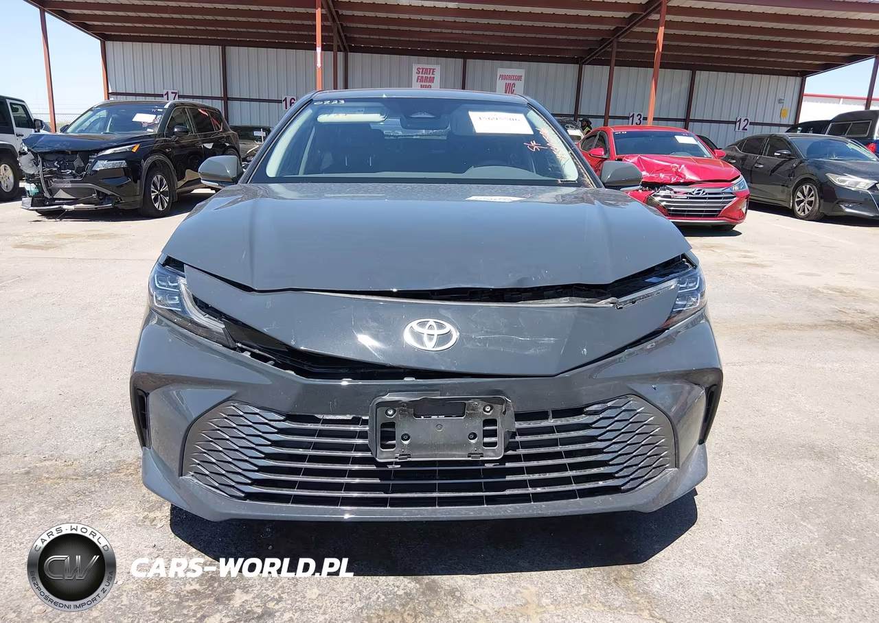 2026 Toyota Camry Xle VIN:4T1DAACK0TU723177 - 12