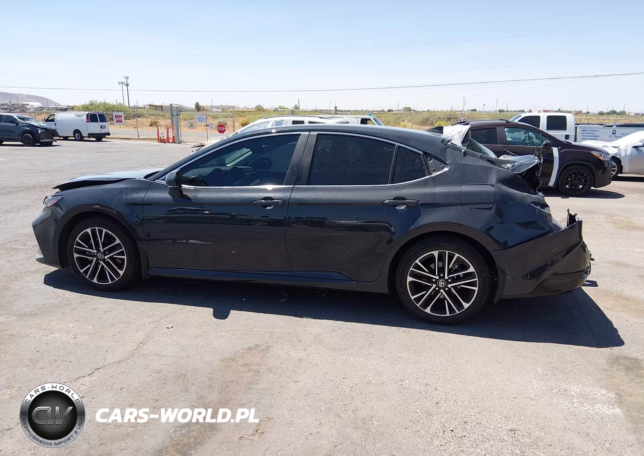 2026 Toyota Camry Xle VIN:4T1DAACK0TU723177 - 14