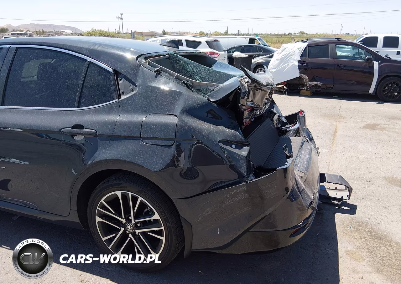 2026 Toyota Camry Xle VIN:4T1DAACK0TU723177 - 18
