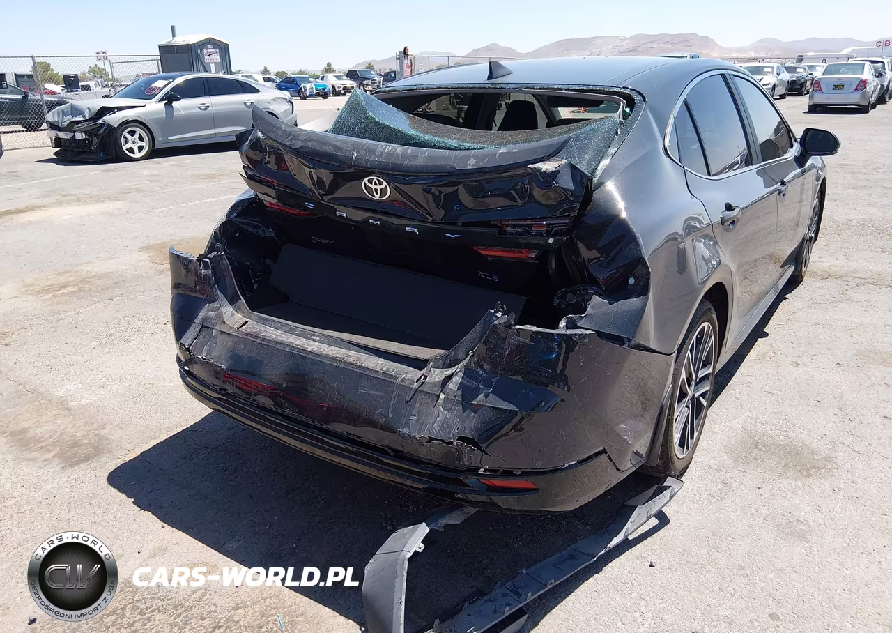 2026 Toyota Camry Xle VIN:4T1DAACK0TU723177 - 6