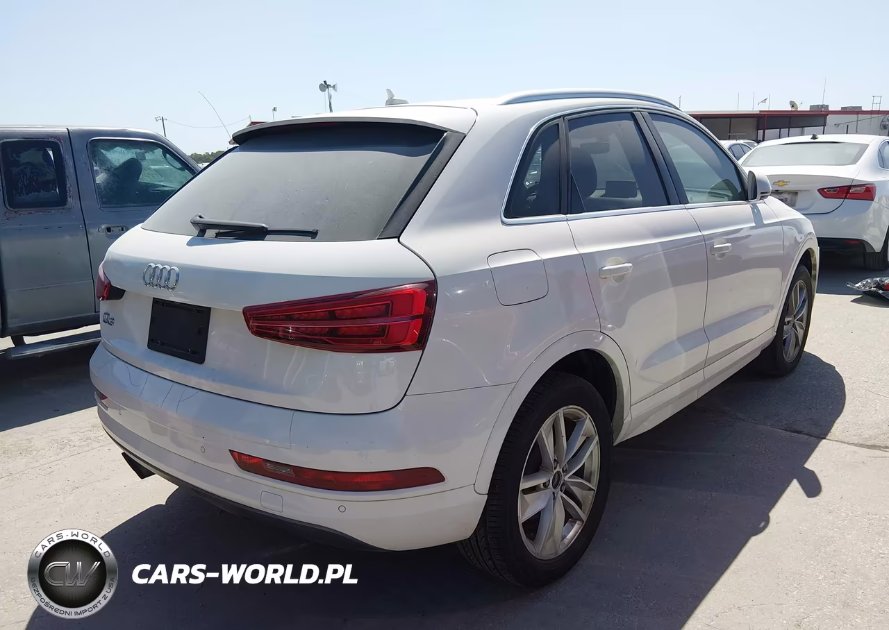 2016 Audi Q3 Premium Plus VIN:WA1BFCFS3GR011091 - 4