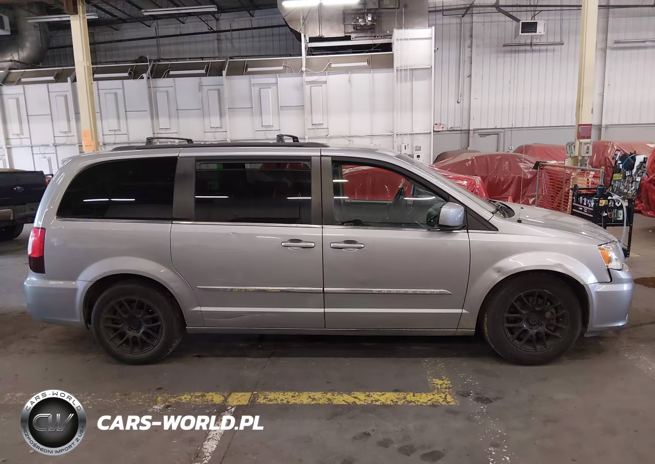 2014 Chrysler Town & Country Touring VIN:2C4RC1BG5ER437746 - 13