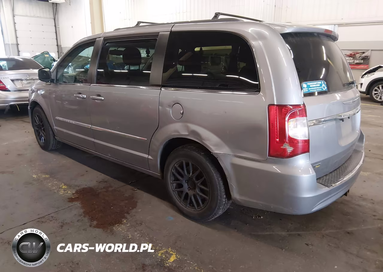 2014 Chrysler Town & Country Touring VIN:2C4RC1BG5ER437746 - 3