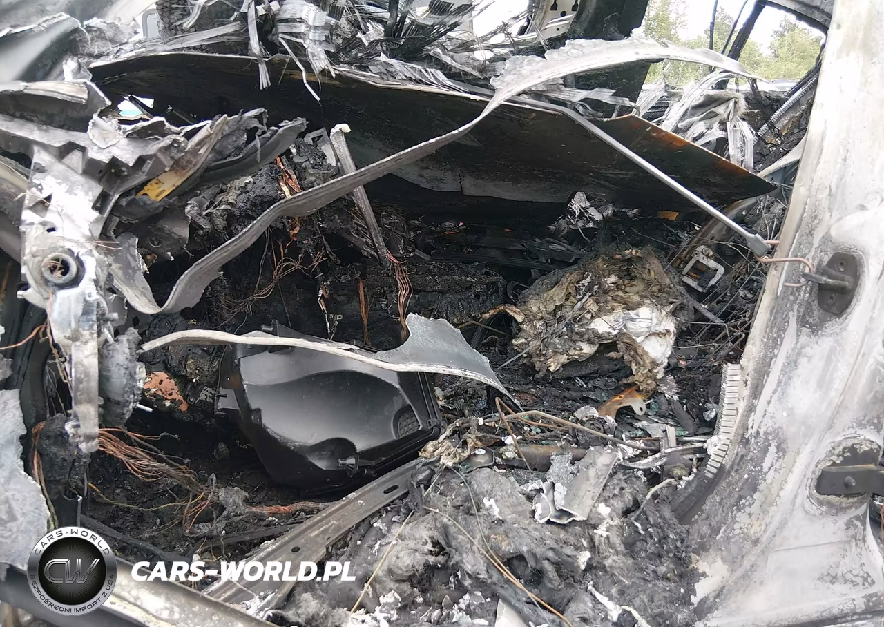 2018 BMW M5 VIN:WBSJF0C50JB282813 - 12