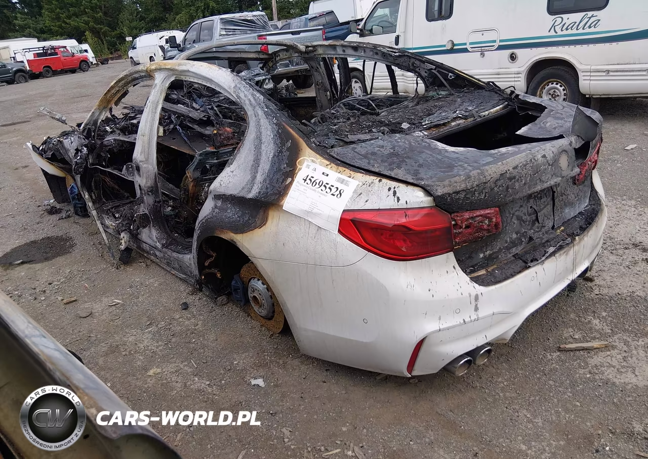 2018 BMW M5 VIN:WBSJF0C50JB282813 - 3