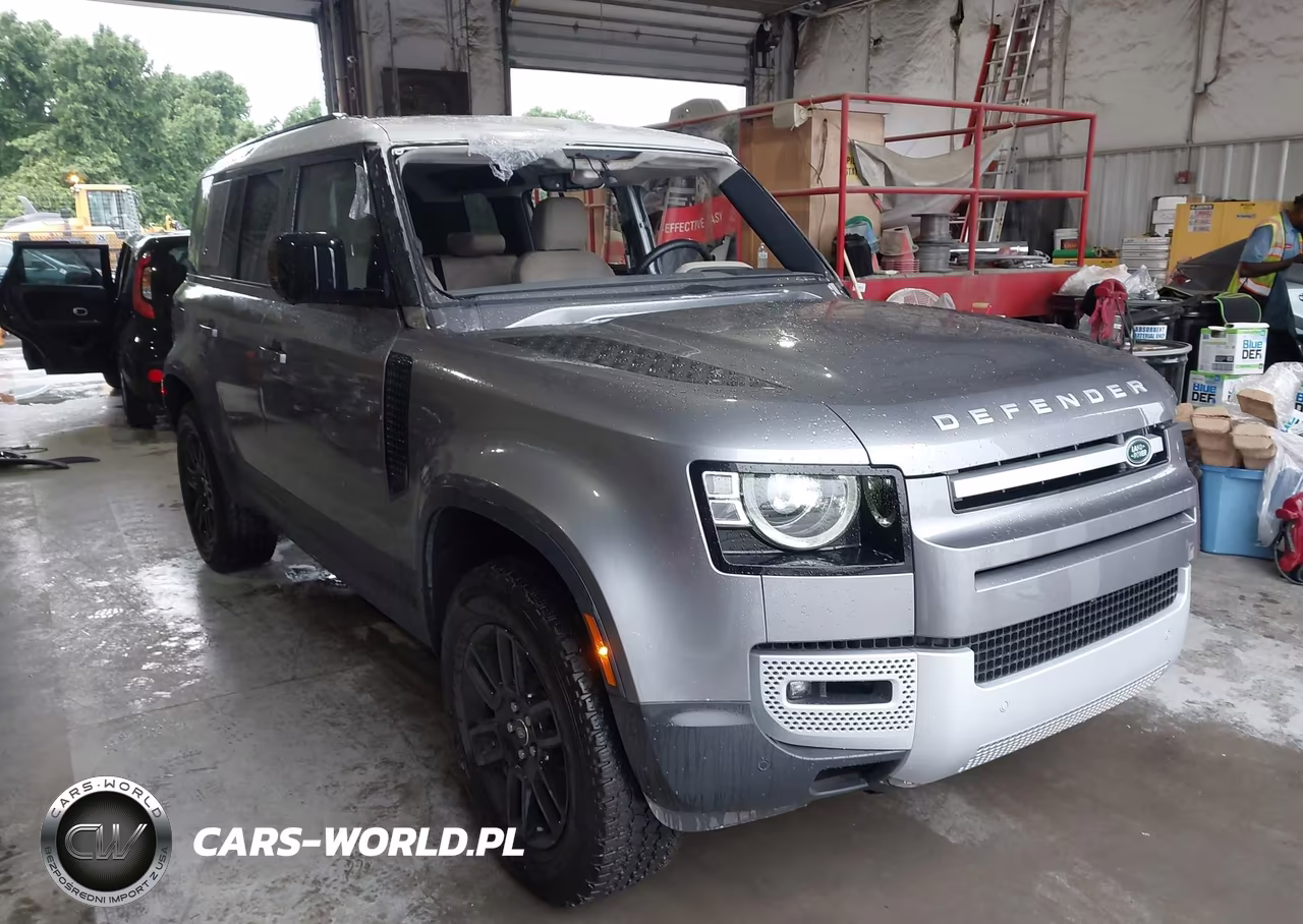 2024 Land Rover Defender 110 P300