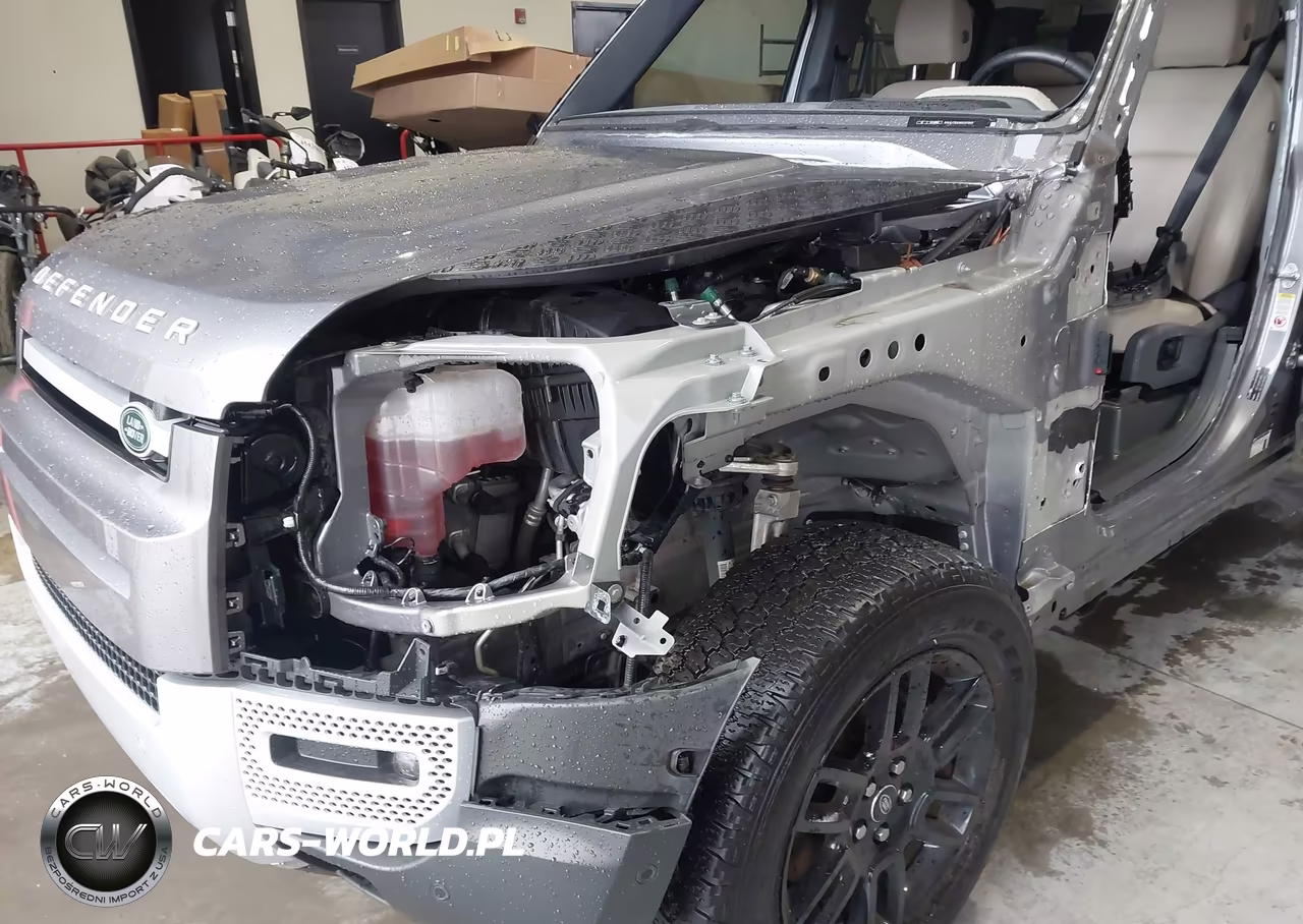 2024 Land Rover Defender 110 P300 VIN:SALEJ7EX0R2337845 - 6
