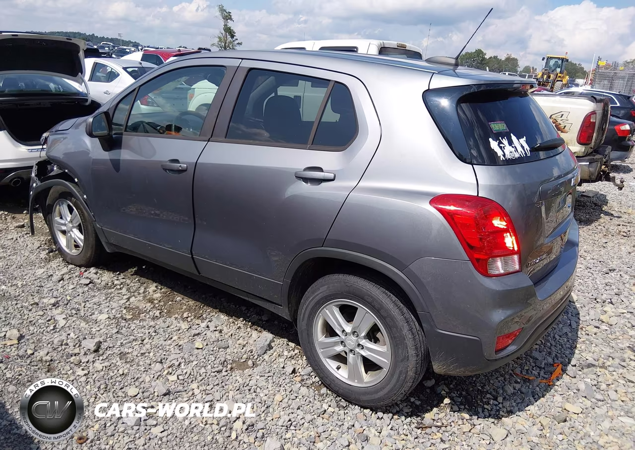 2020 Chevrolet Trax Awd Ls VIN:3GNCJNSB6LL280401 - 3