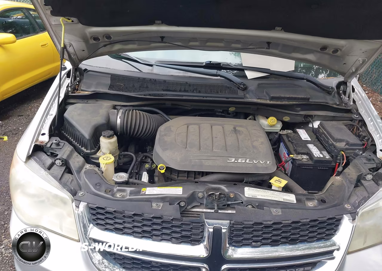 2012 Dodge Grand Caravan Crew VIN:2C4RDGDG4CR174532 - 10