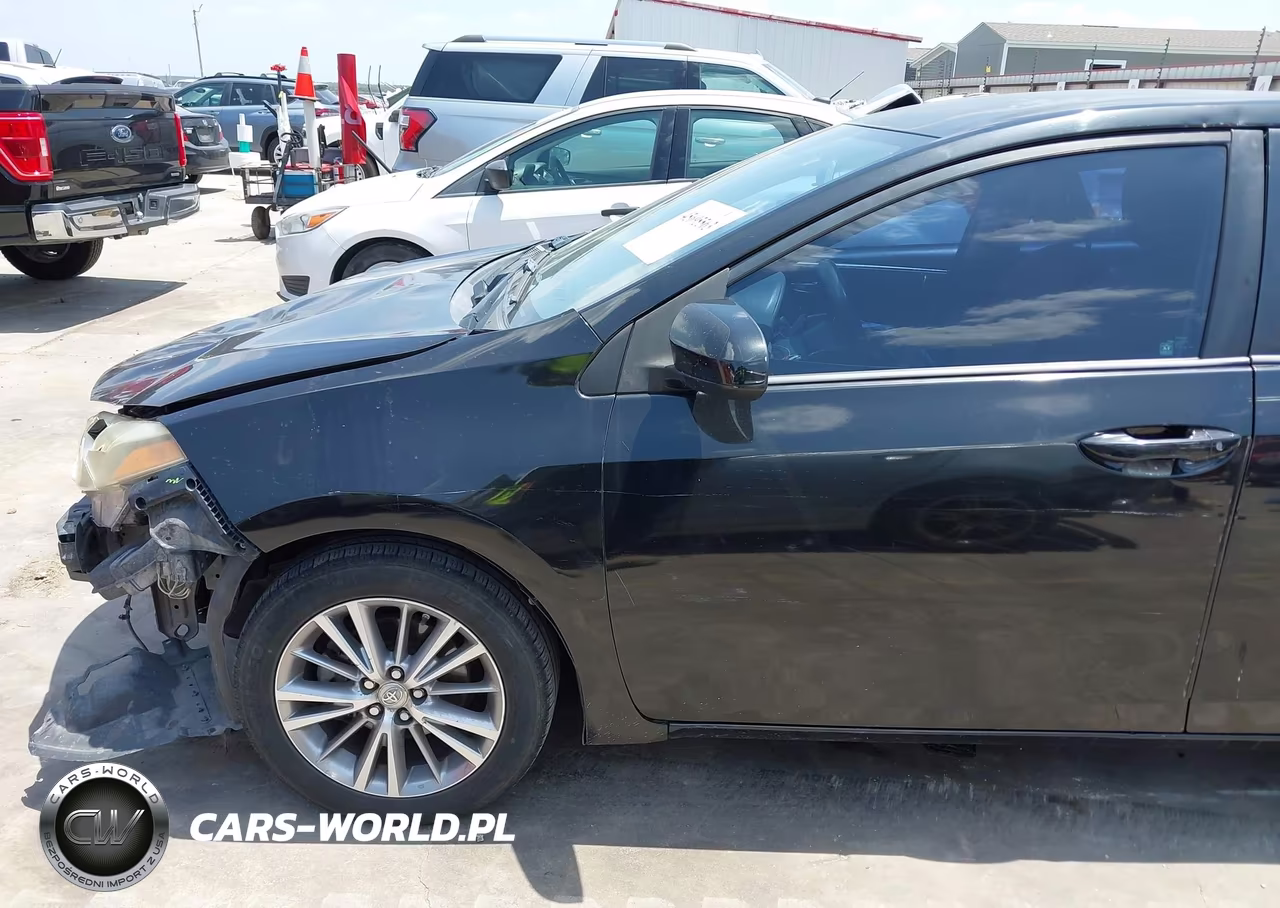 2015 Toyota Corolla Le Plus VIN:5YFBURHE3FP227294 - 18